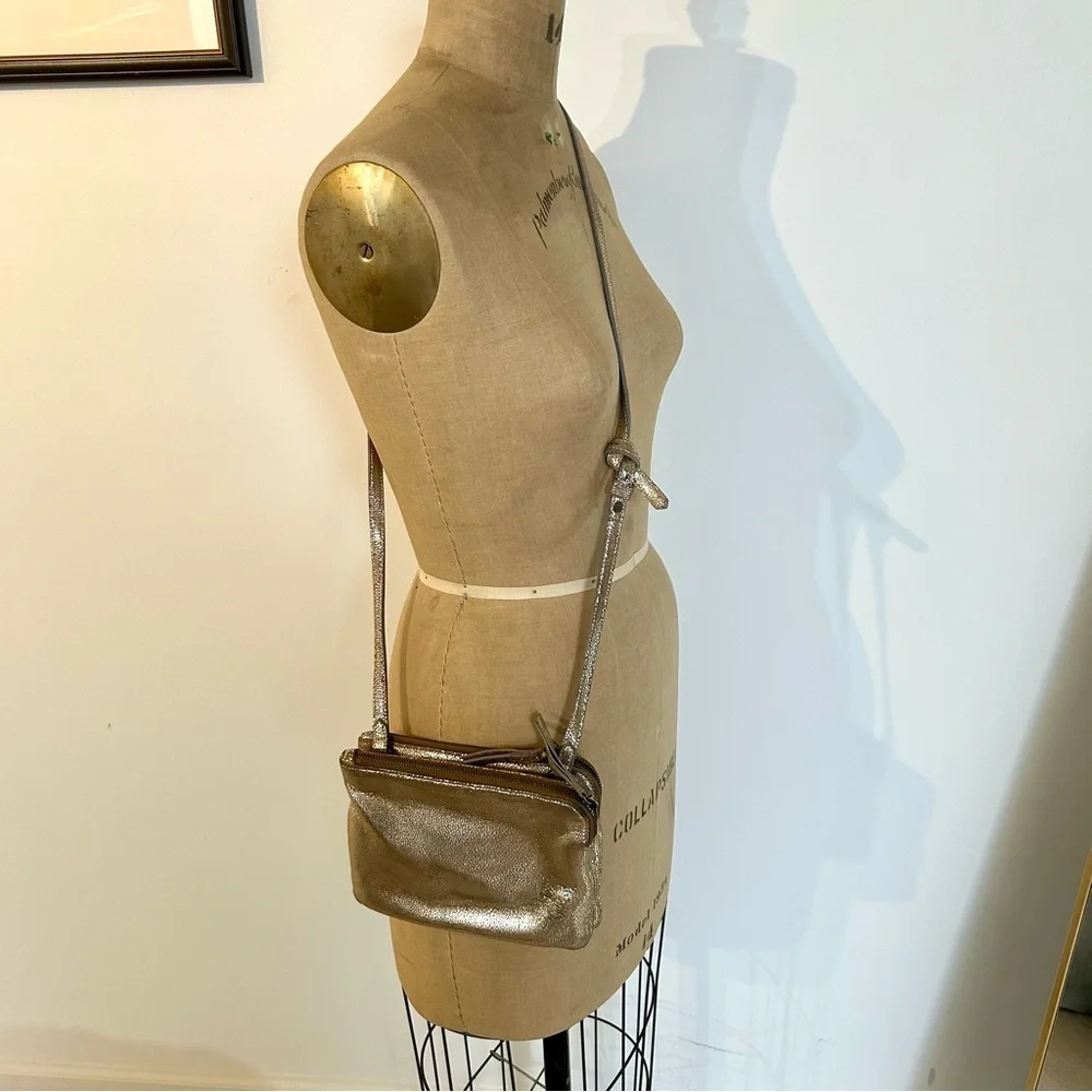 Eileen Fisher Gold Metallic Leather Crossbody Bag - Picture 2 of 12